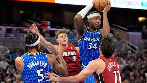 德甲第14轮：美因茨逆转拜仁 2-1战报及精彩瞬间